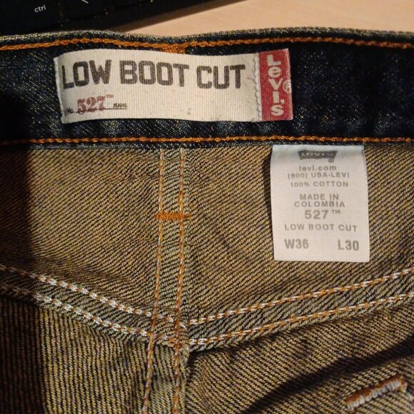 Levi 527 Low Boot Cut Denim Jeans Size 36/30 EUC - Picture 4 of 4